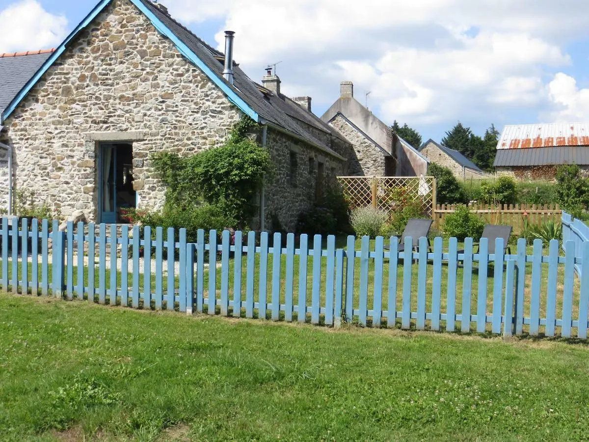 Corentin Cottages - Stewart Morpurgo Plomodiern Гостевой дом